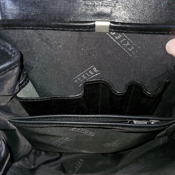 Texier Black Leather Backpack - Picture 8 of 10